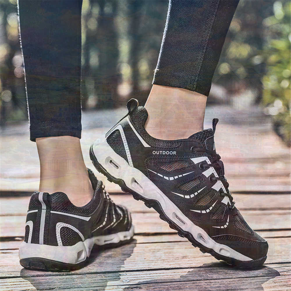 Sumer Round Tip Silver Sneaker - đánh giá và giá Home Office For Two