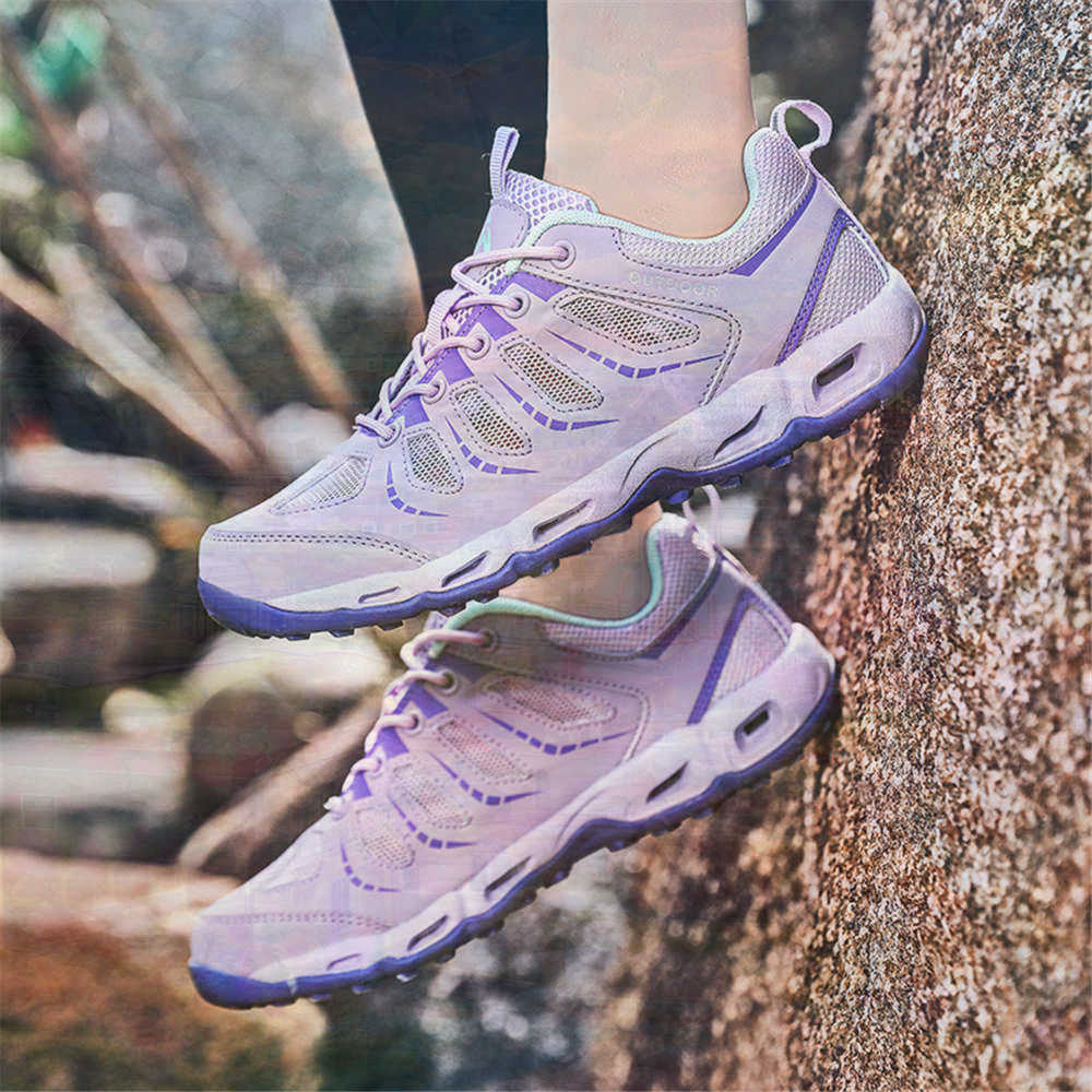 Sumer Round Tip Silver Sneaker - đánh giá và giá Home Office For Two