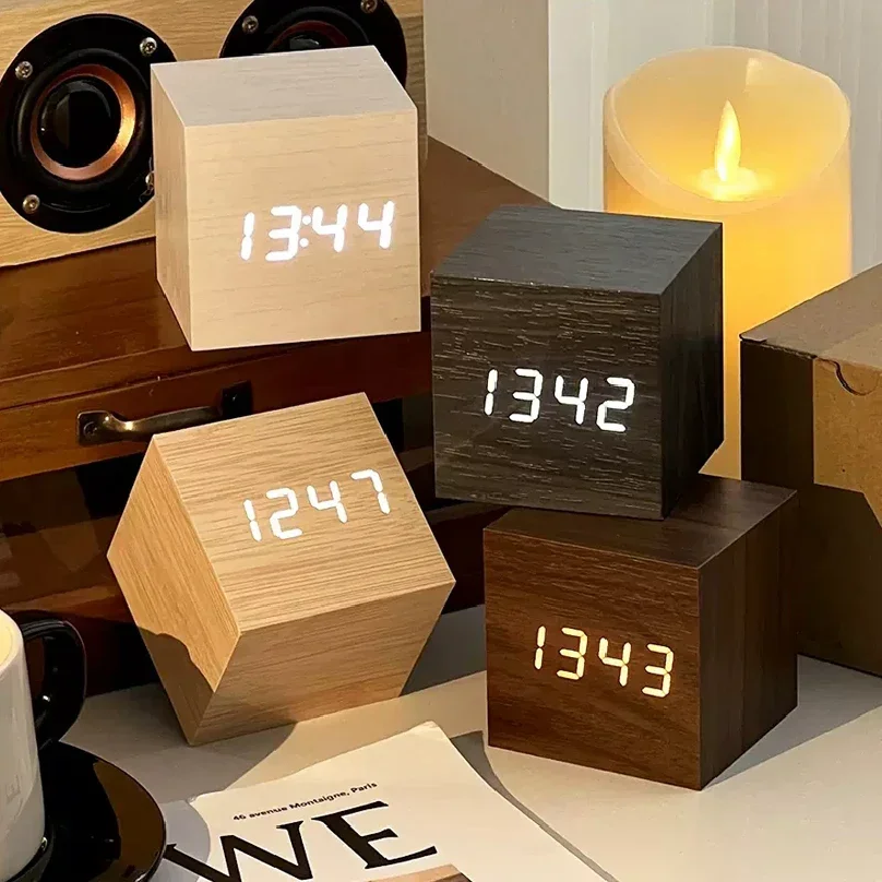 Wooden Digital Alarm Clock wit - đánh giá và giá Led Desk Clock